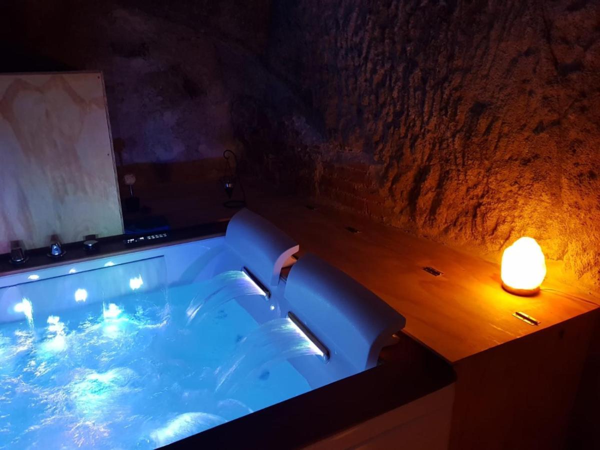 Willa La Grotta Nel Borgo Roccastrada Zewnętrze zdjęcie